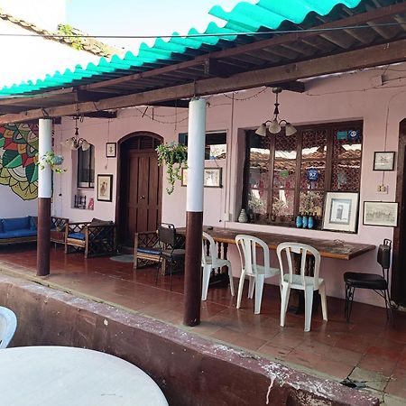 Casa Vieja Guest House Santa Ana Ngoại thất bức ảnh